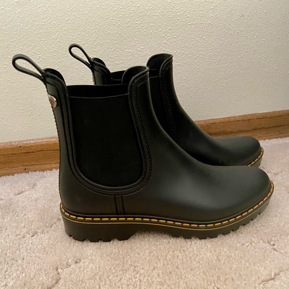 Black Chelsea Rain Boots